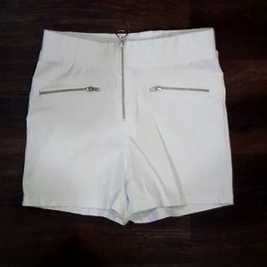 Rue21 white shorts